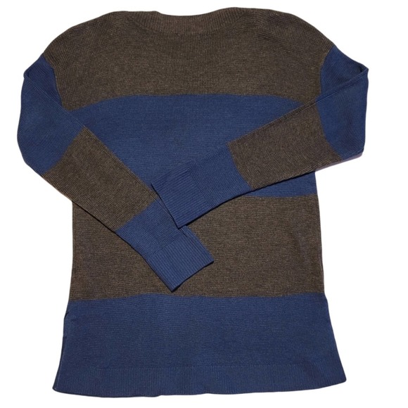 Vince Camuto Button Shoulder Colorblocked Sweater NWOT - Picture 2 of 12